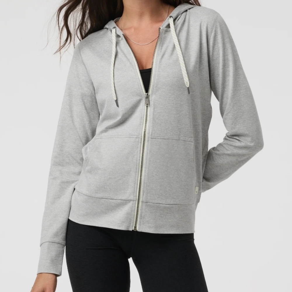 NWOT Vuori Halo Performance Hoodie 2.0 Pale Gray Heather Size M